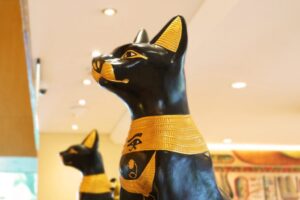 エジプトの猫の置物